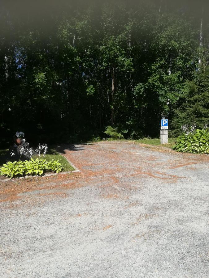 Koskentien Kotimajoitus & Luxury Glamping Apartamento Jämsä Exterior foto