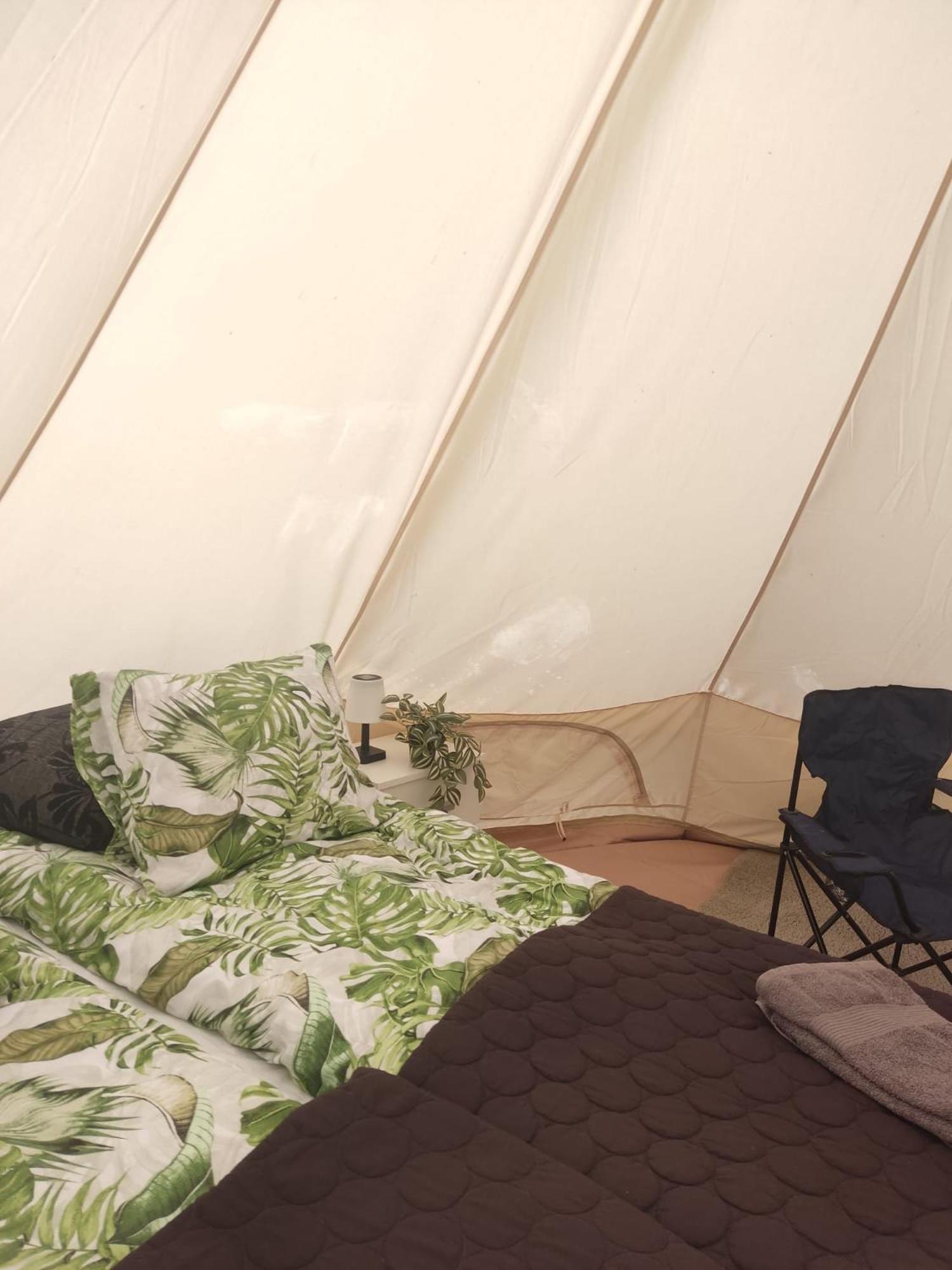 Koskentien Kotimajoitus & Luxury Glamping Apartamento Jämsä Exterior foto