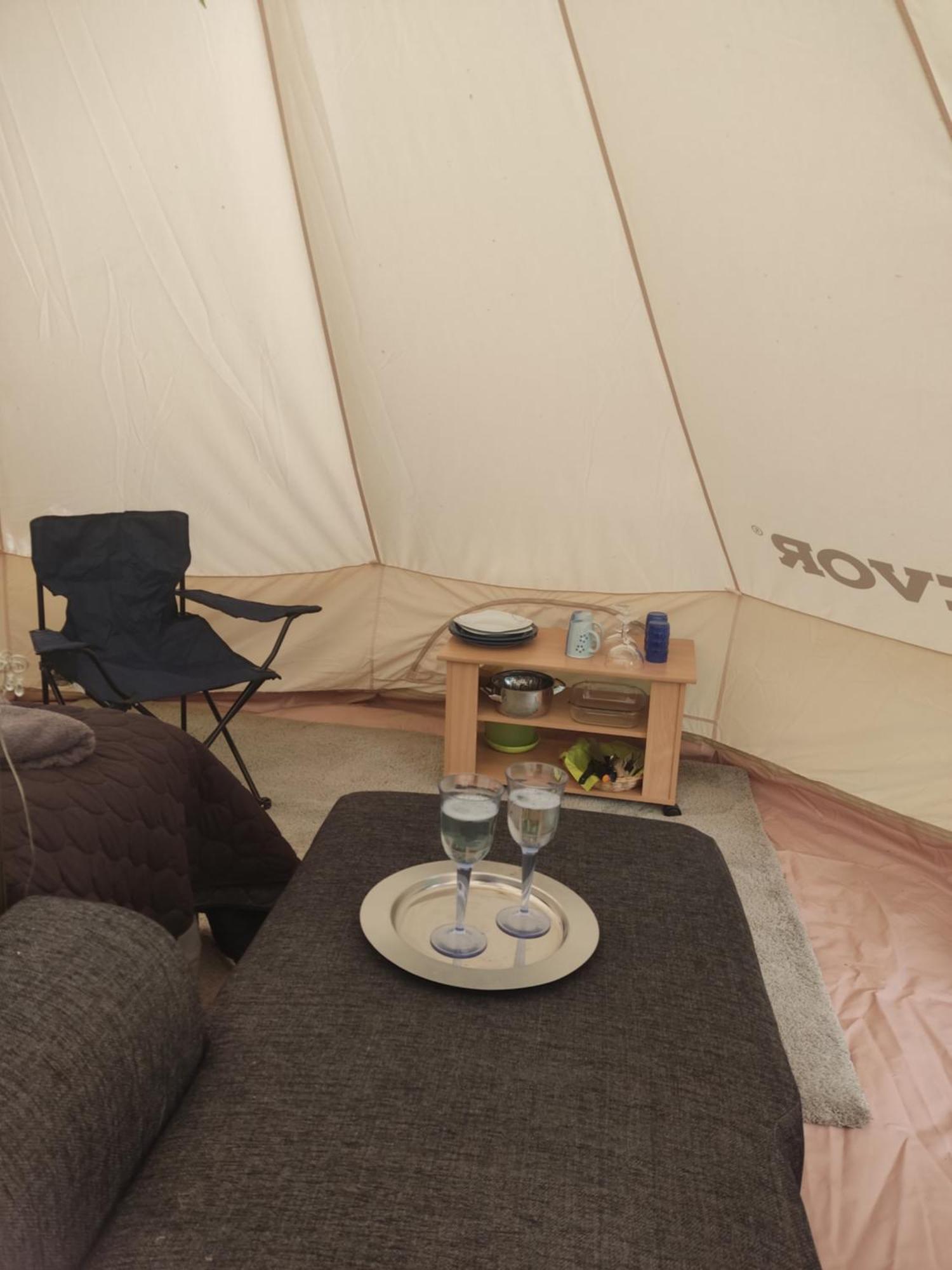 Koskentien Kotimajoitus & Luxury Glamping Apartamento Jämsä Exterior foto
