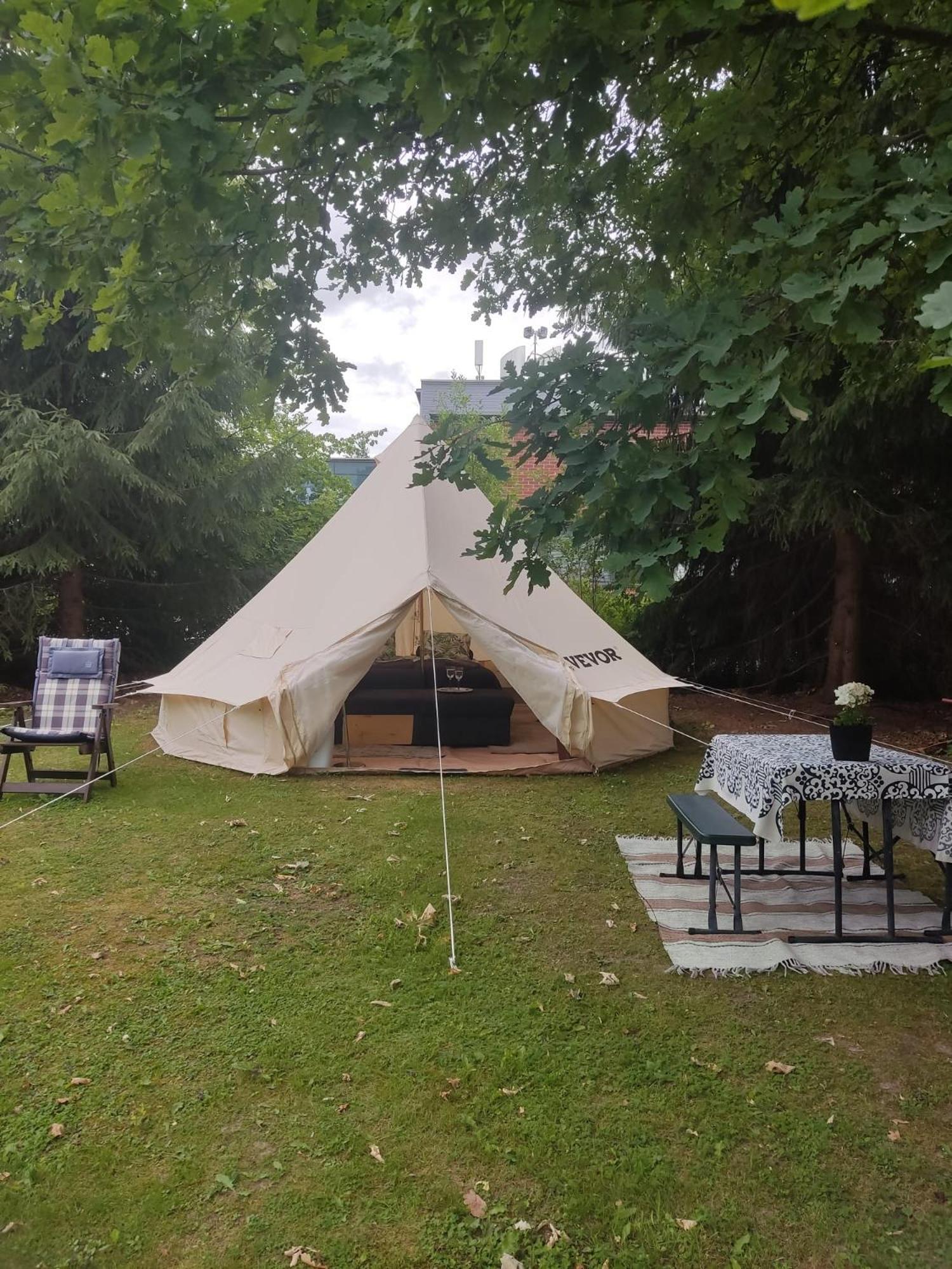 Koskentien Kotimajoitus & Luxury Glamping Apartamento Jämsä Exterior foto
